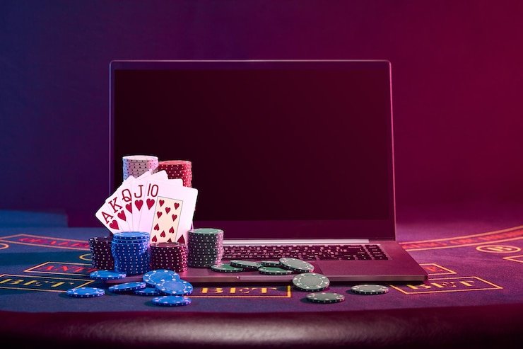 Aplikasi plaza 4d menampilkan sportsbook Liga 1, live dealer roulette, dan slot games dalam satu dashboard